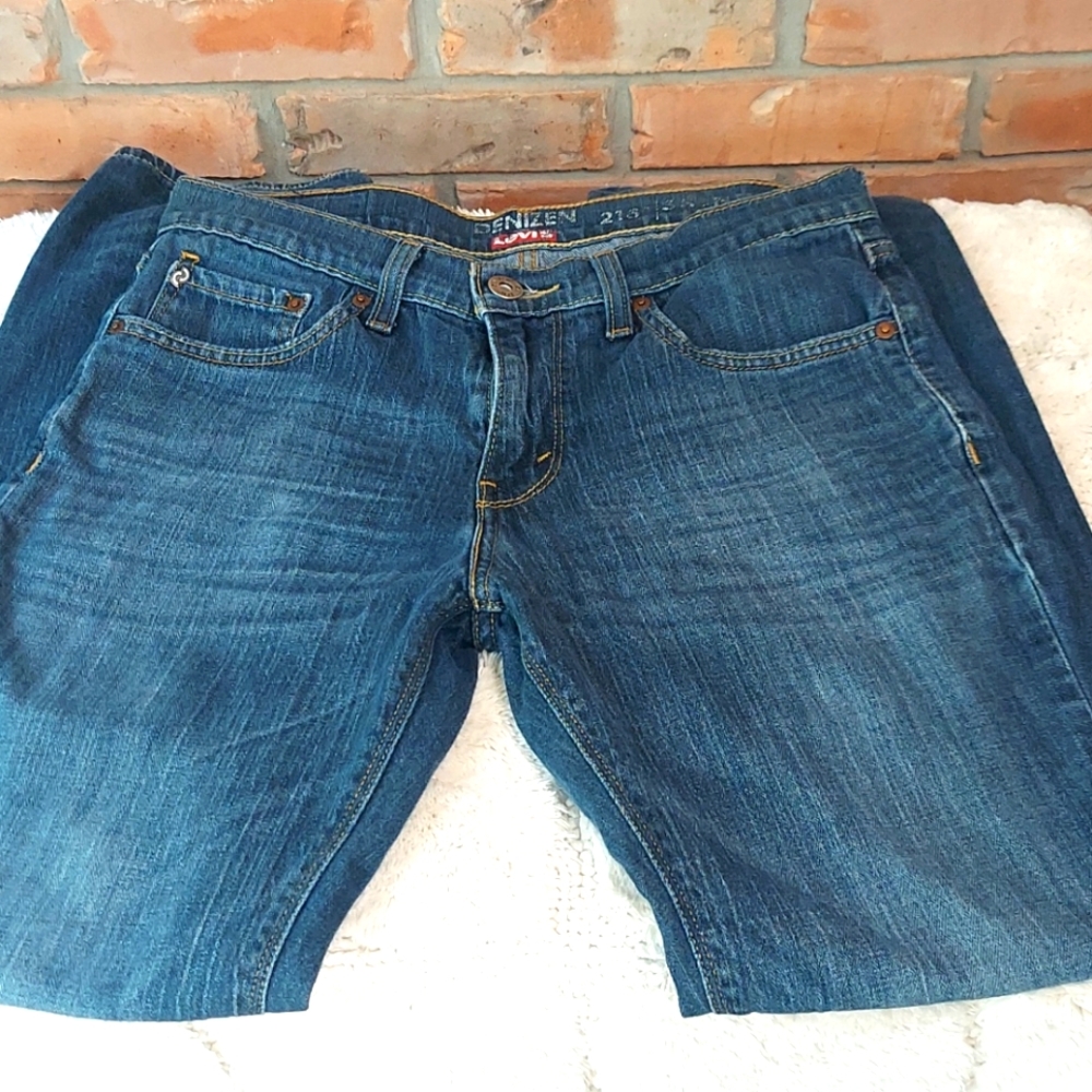 Levi's 216